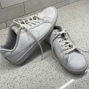 Boys big kids 4.5 Nike court royale / AF1. Good used condition.